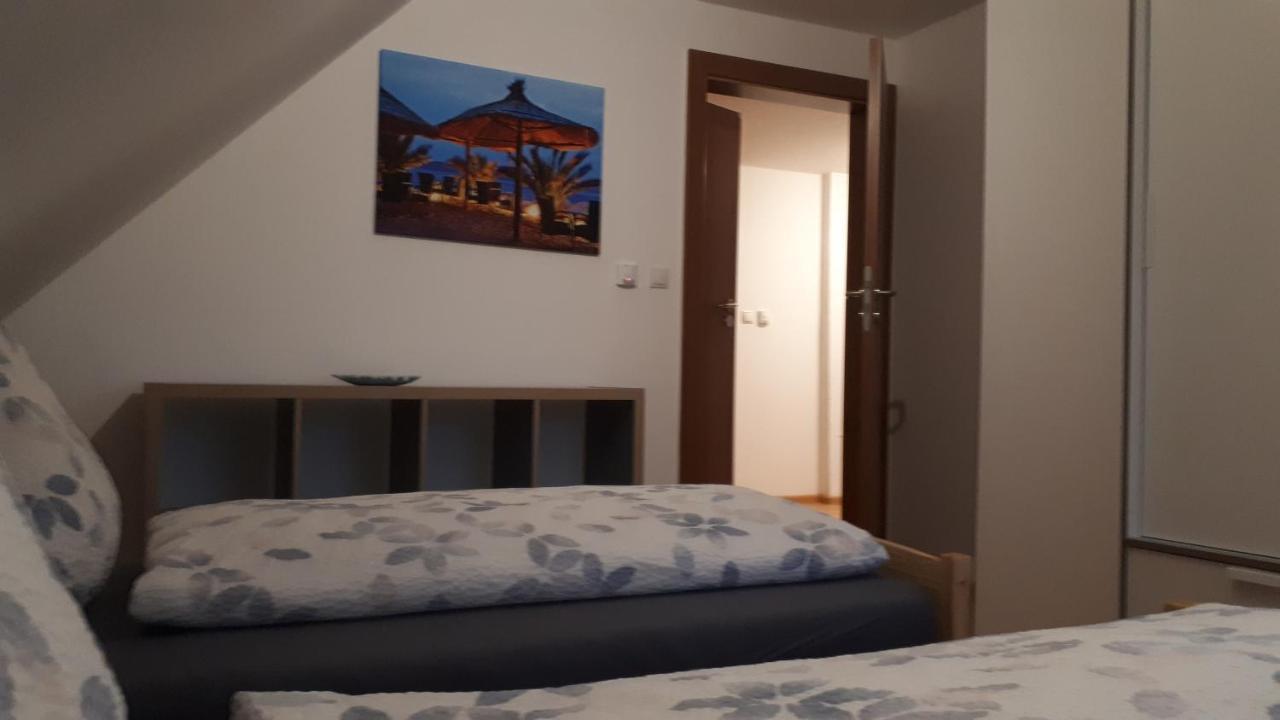 Sarah Klein Aber Fein Appartement Wellesweiler Buitenkant foto