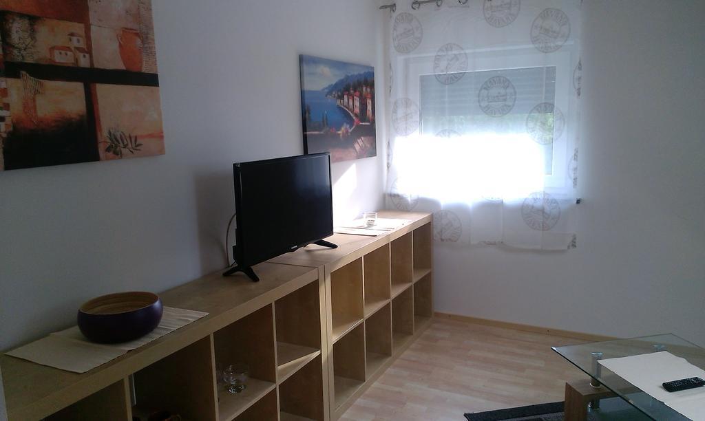 Sarah Klein Aber Fein Appartement Wellesweiler Buitenkant foto