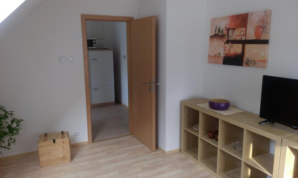 Sarah Klein Aber Fein Appartement Wellesweiler Buitenkant foto
