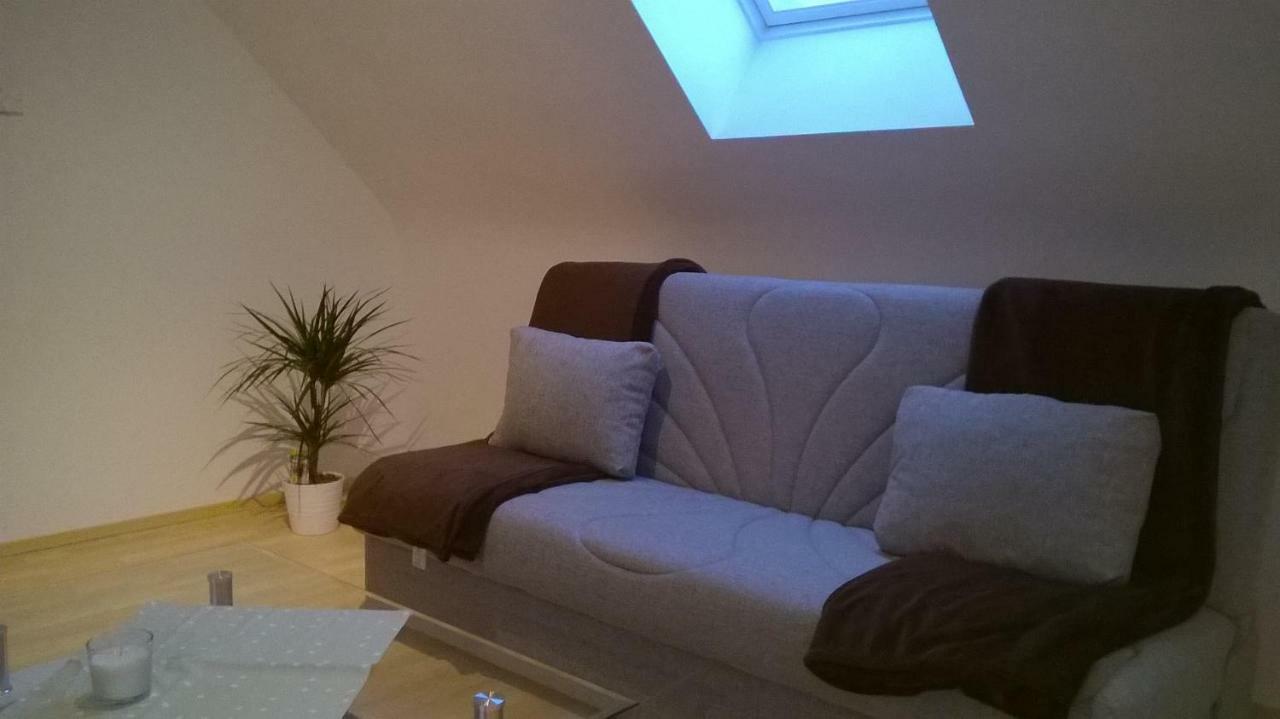 Sarah Klein Aber Fein Appartement Wellesweiler Buitenkant foto