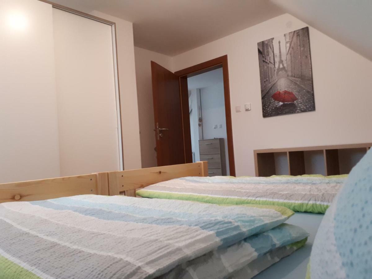 Sarah Klein Aber Fein Appartement Wellesweiler Buitenkant foto
